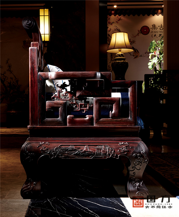 國方家居大紅酸枝卷書沙發(fā)細(xì)節(jié)圖